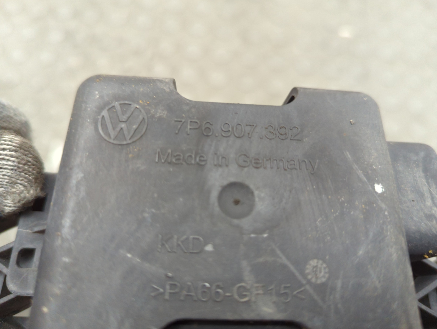 Кронштейн переднего бампера