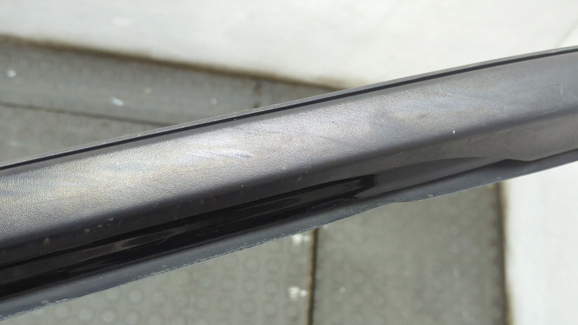 Рейлинг (релинг) левый (планка на крышу)