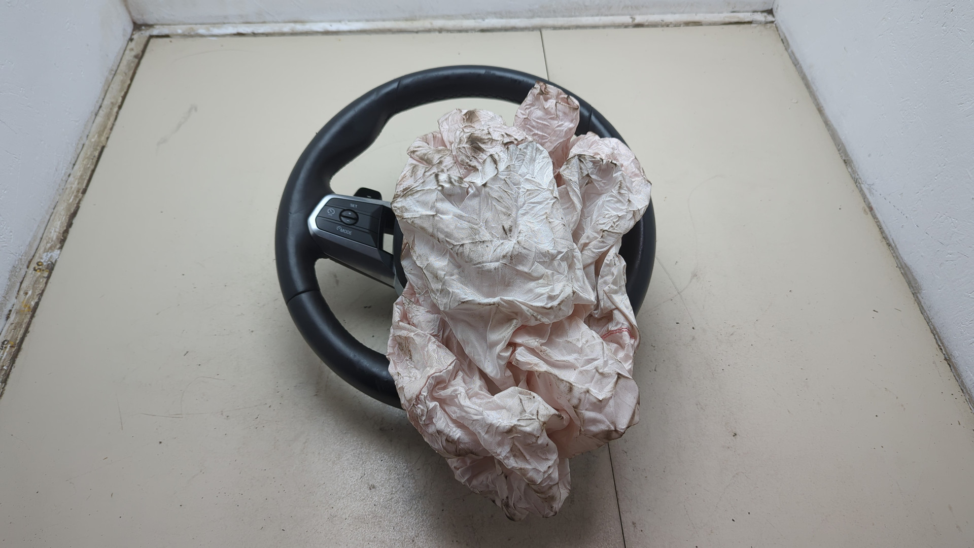 Рулевое колесо (руль)