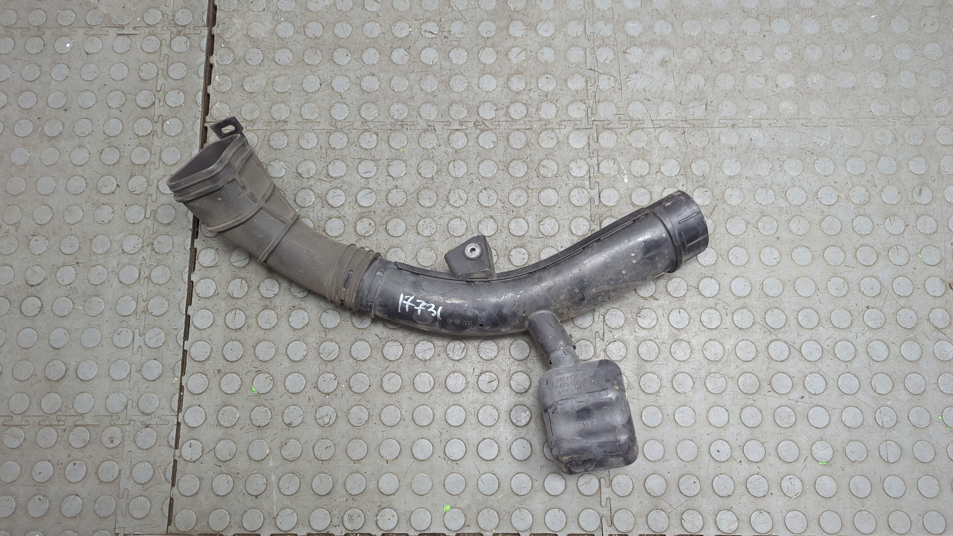 Патрубок воздушного фильтра