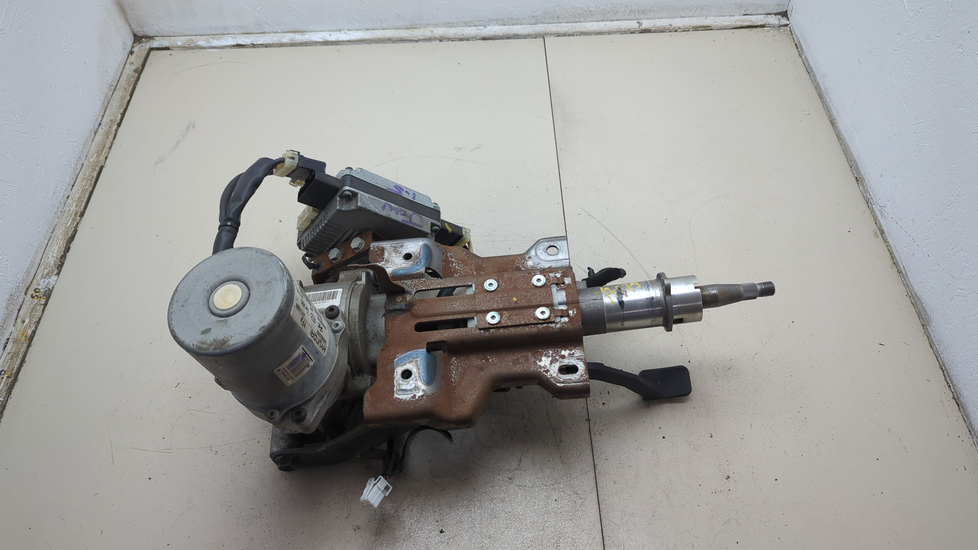 Серводвигатель рулевой рейки