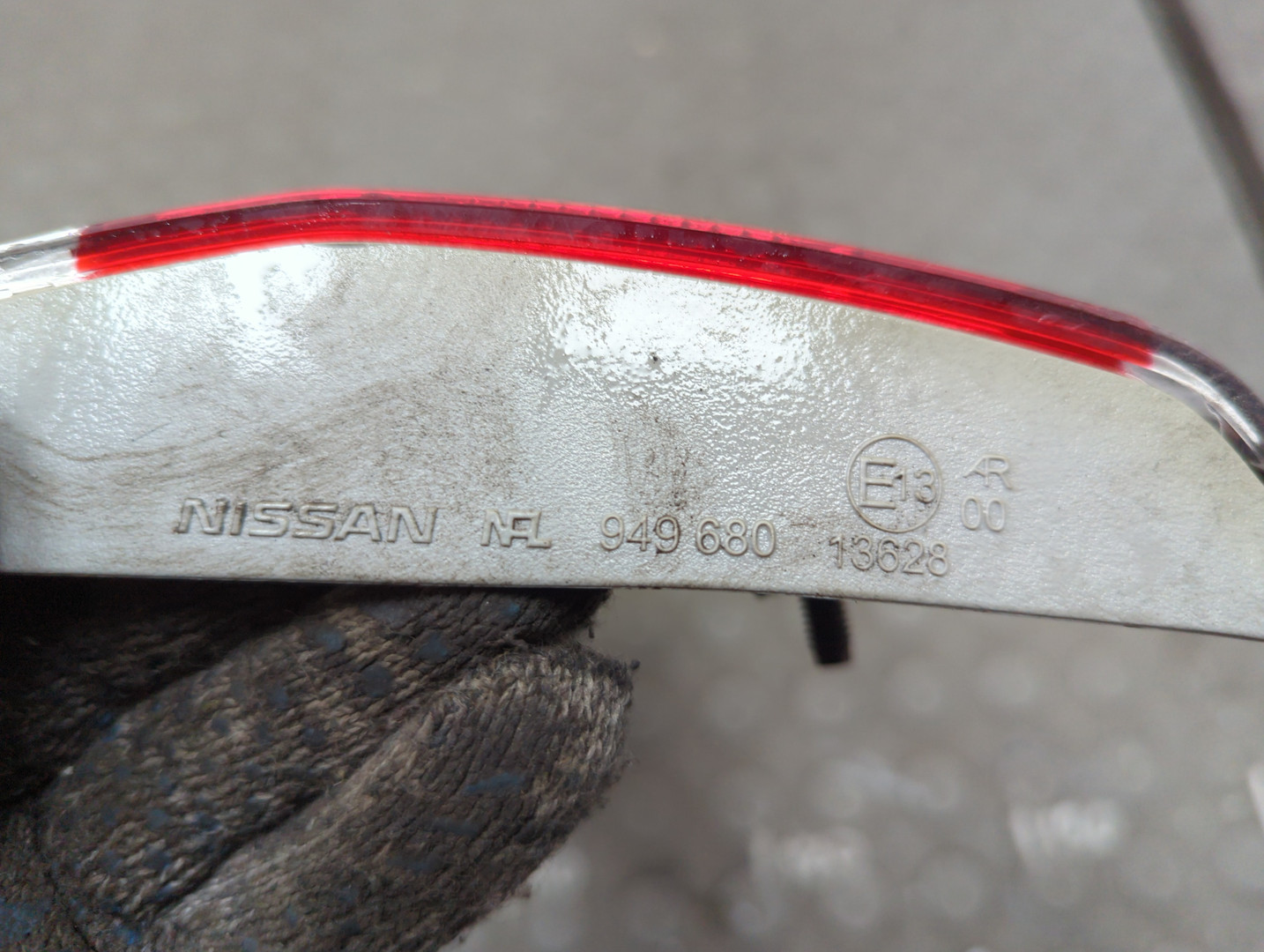 Фонарь задний правый