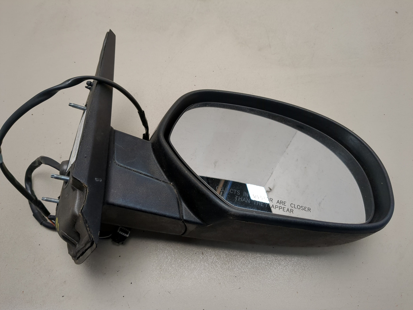 Зеркало правое электрическое