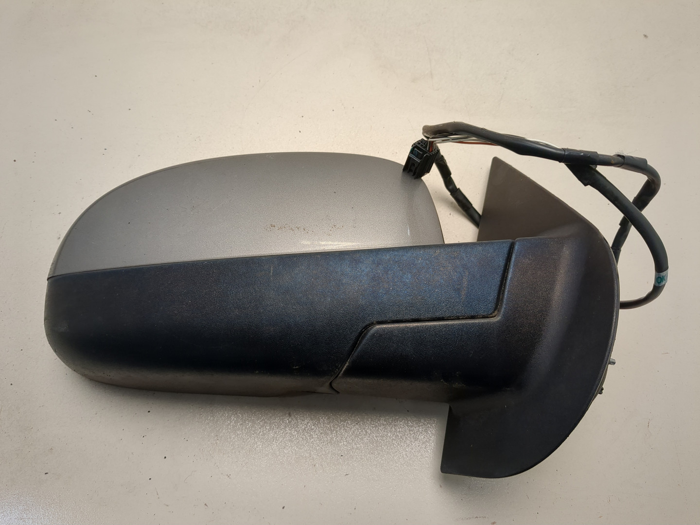 Зеркало правое электрическое