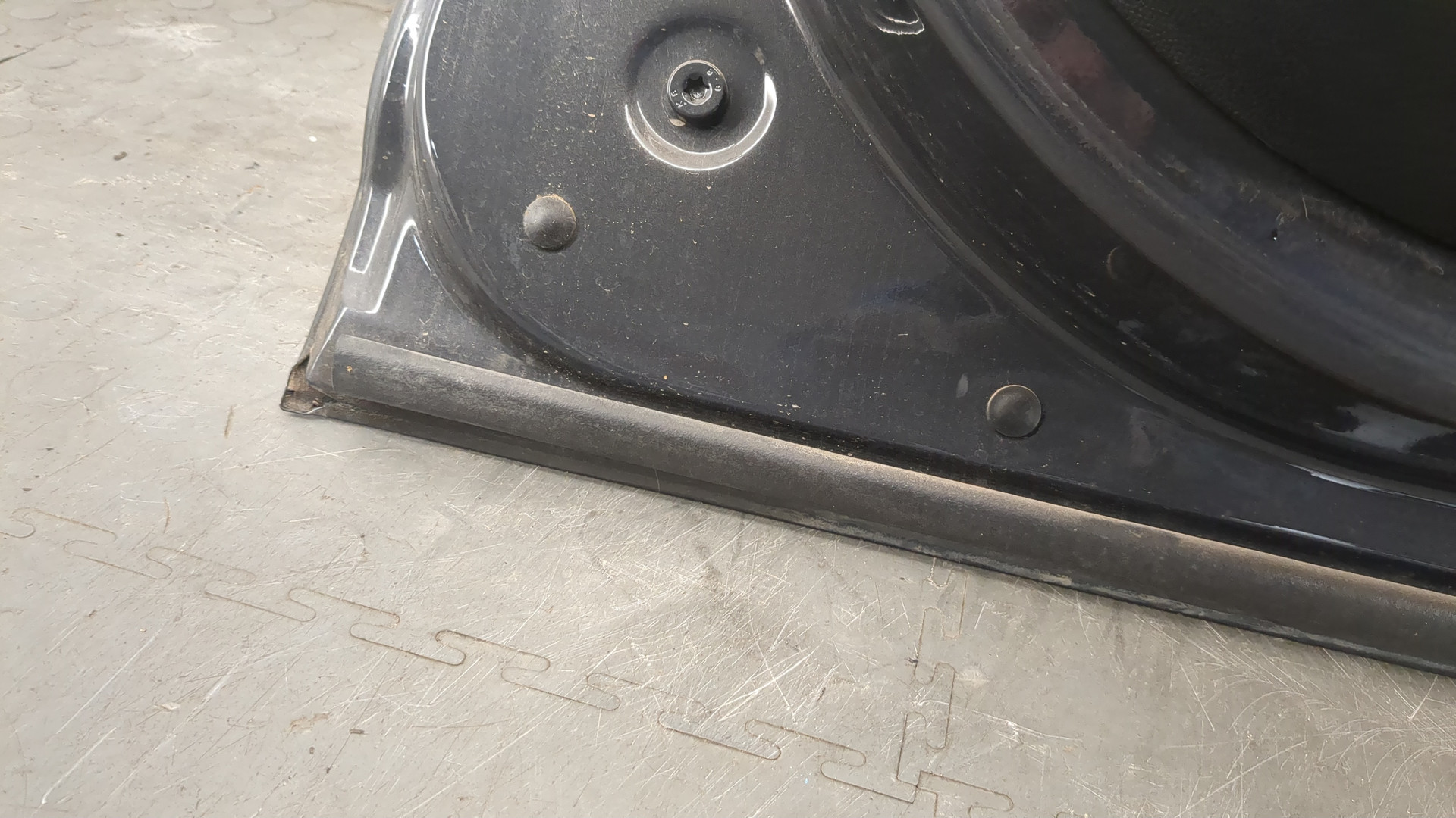 Дверь передняя левая