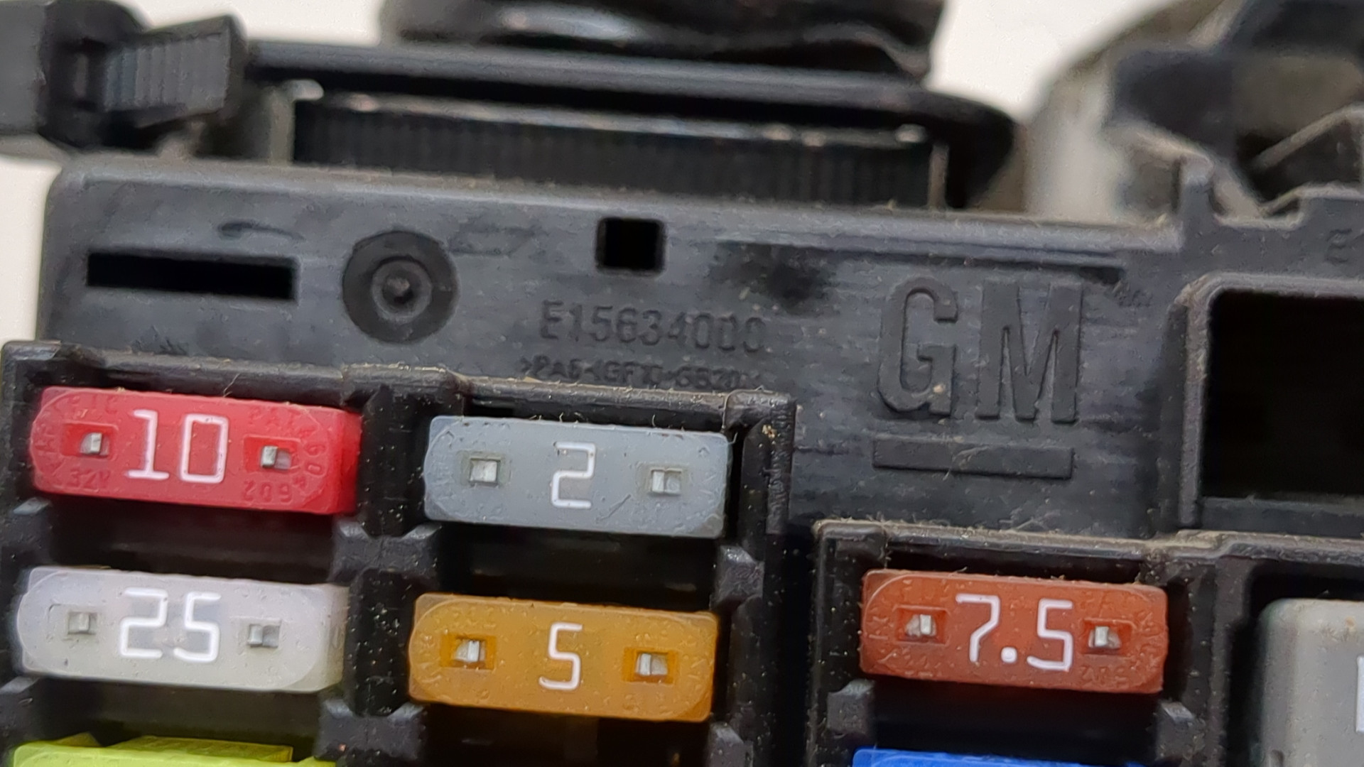 Блок предохранителей