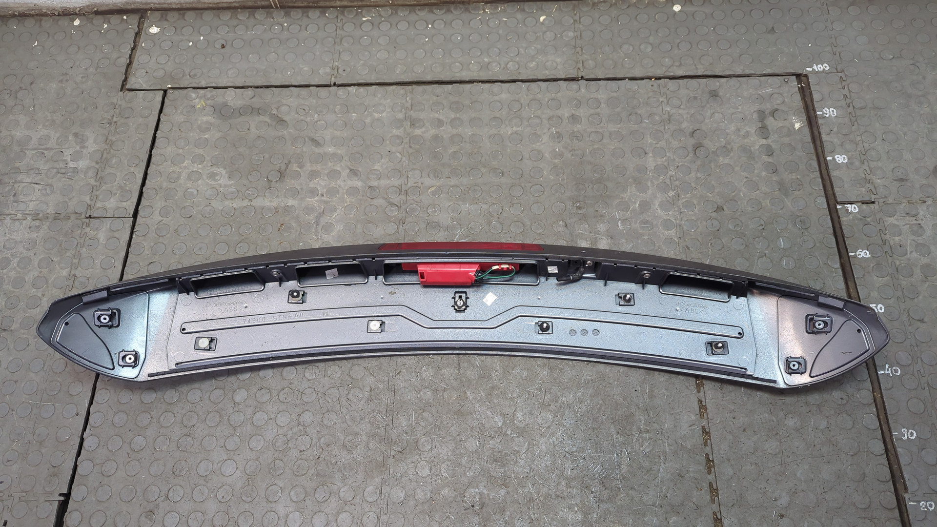 Спойлер переднего бампера