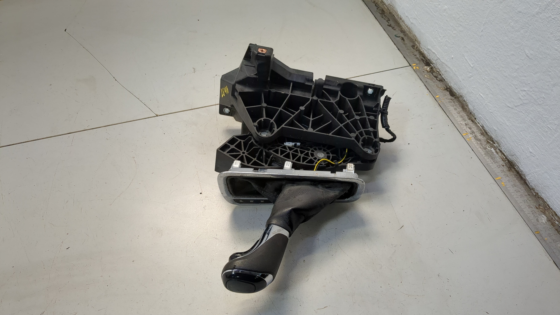 Кулиса МКПП / АКПП