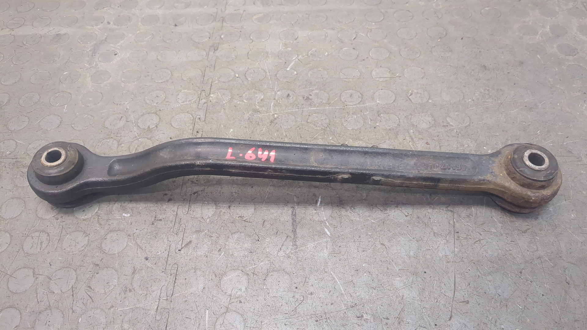 Рычаг задний