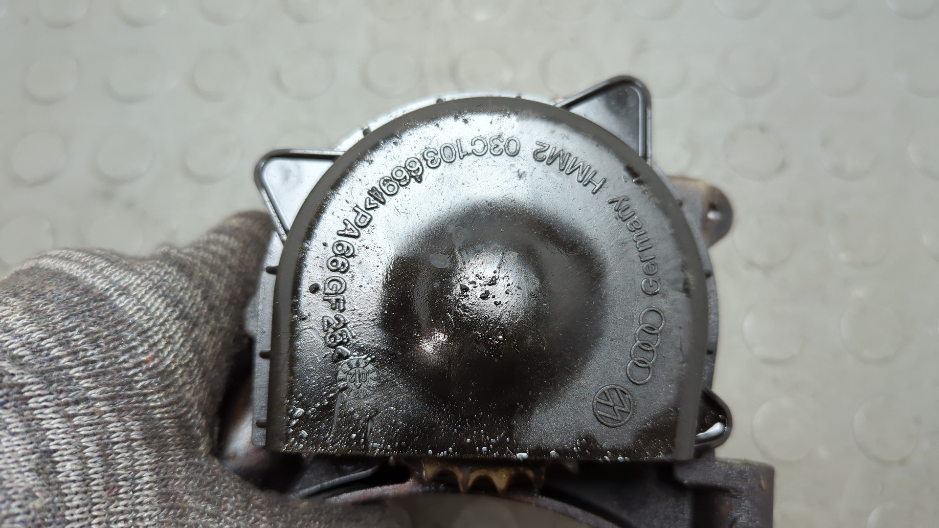 Насос масляный