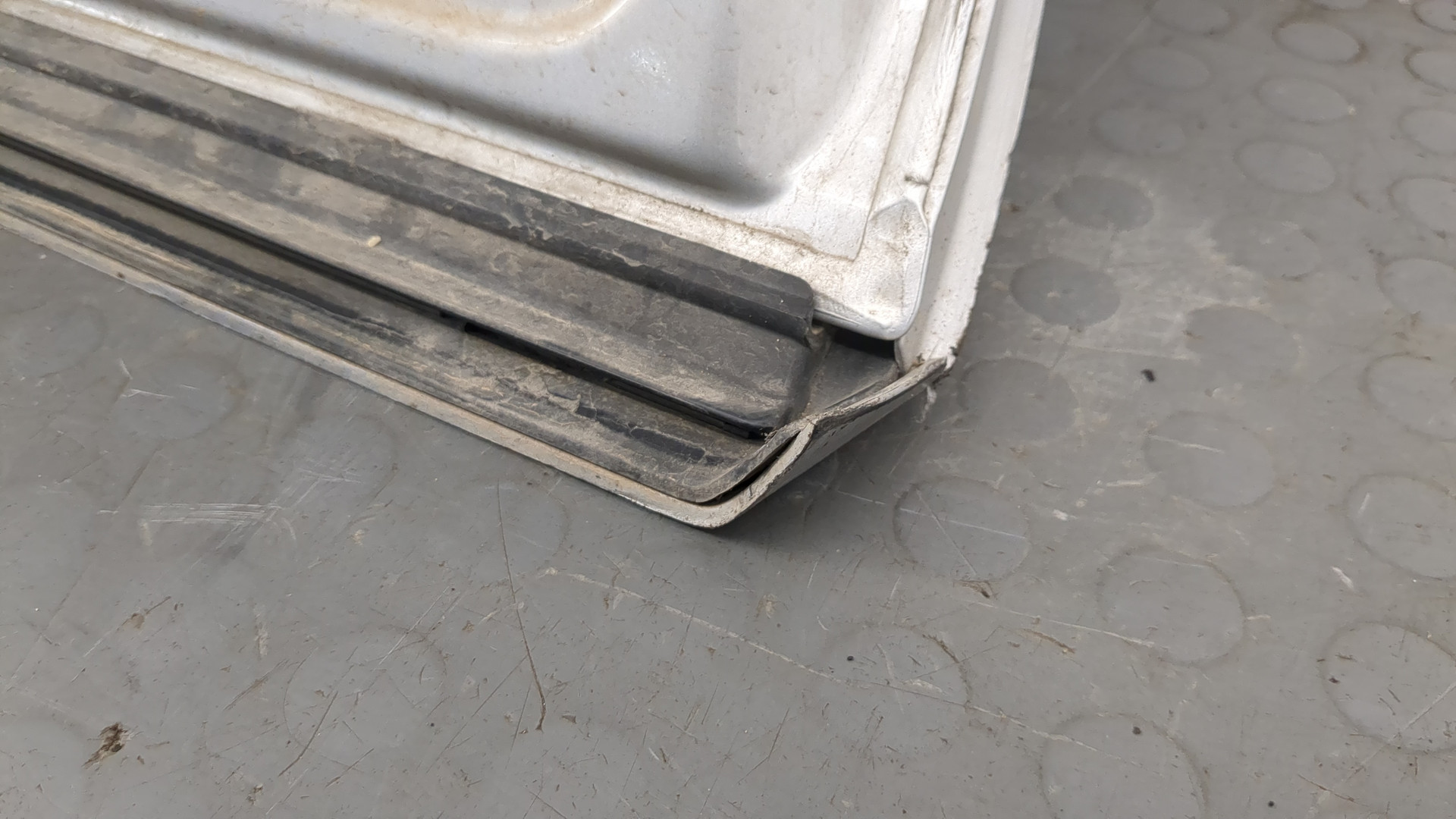 Дверь передняя правая