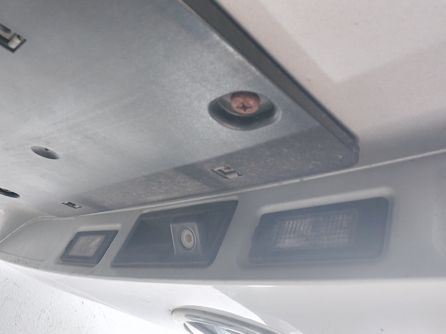 Дверь багажника