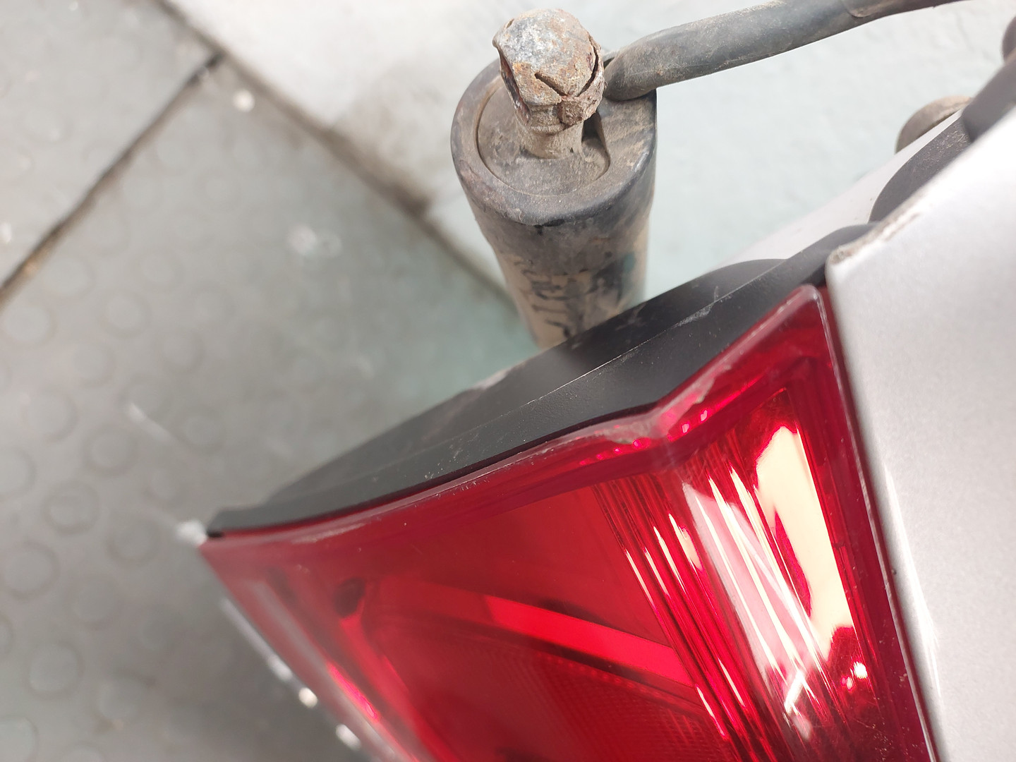 Дверь багажника