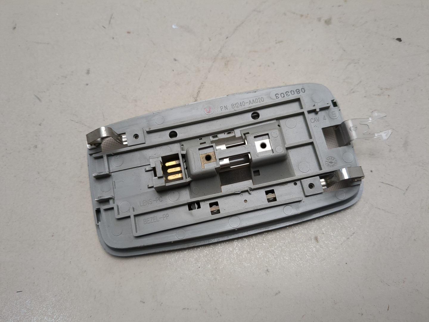 Плафон салонный