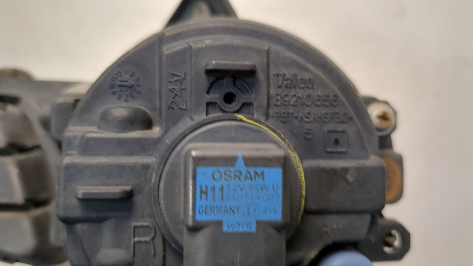 Фара противотуманная правая