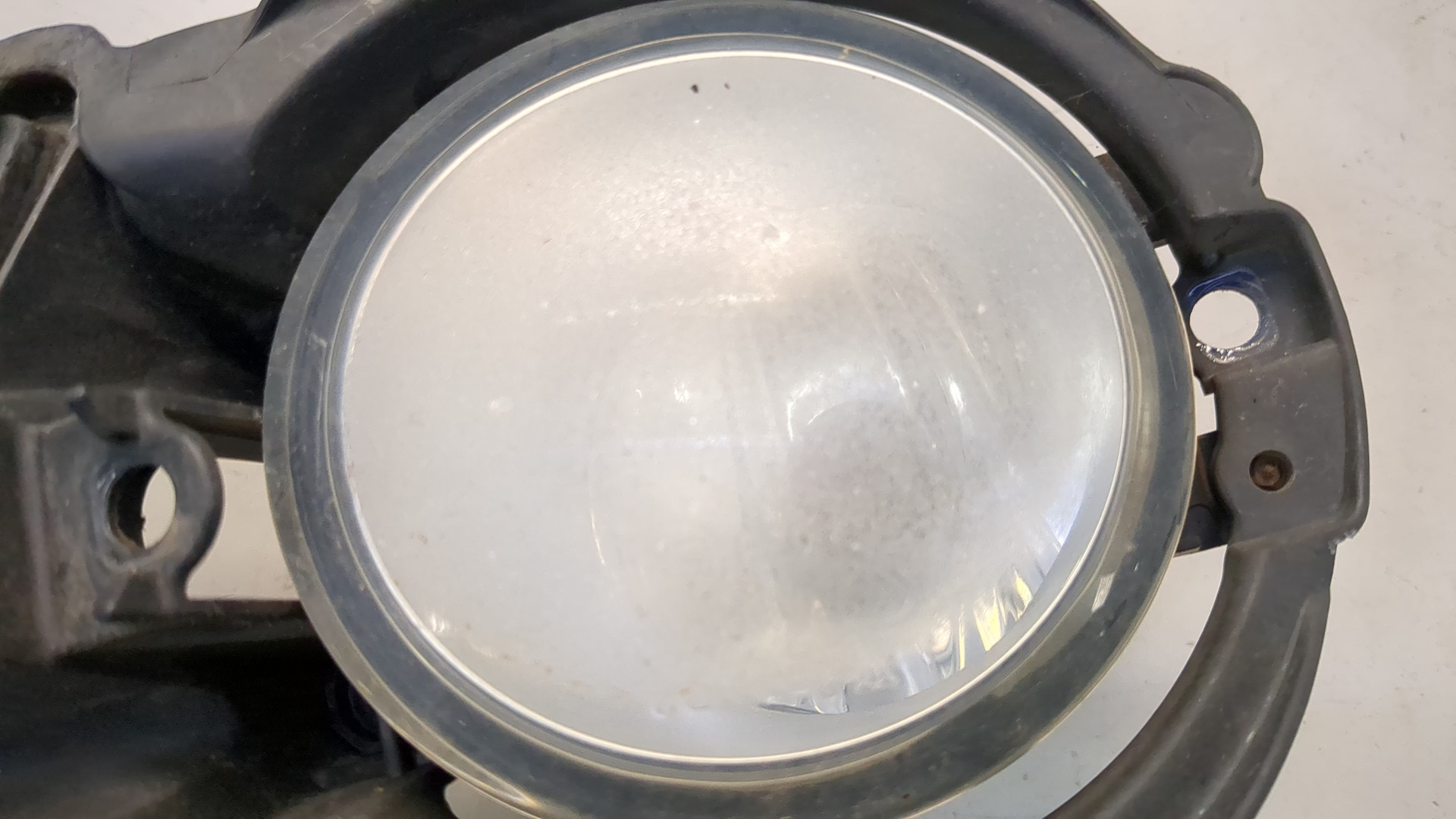 Фара противотуманная правая