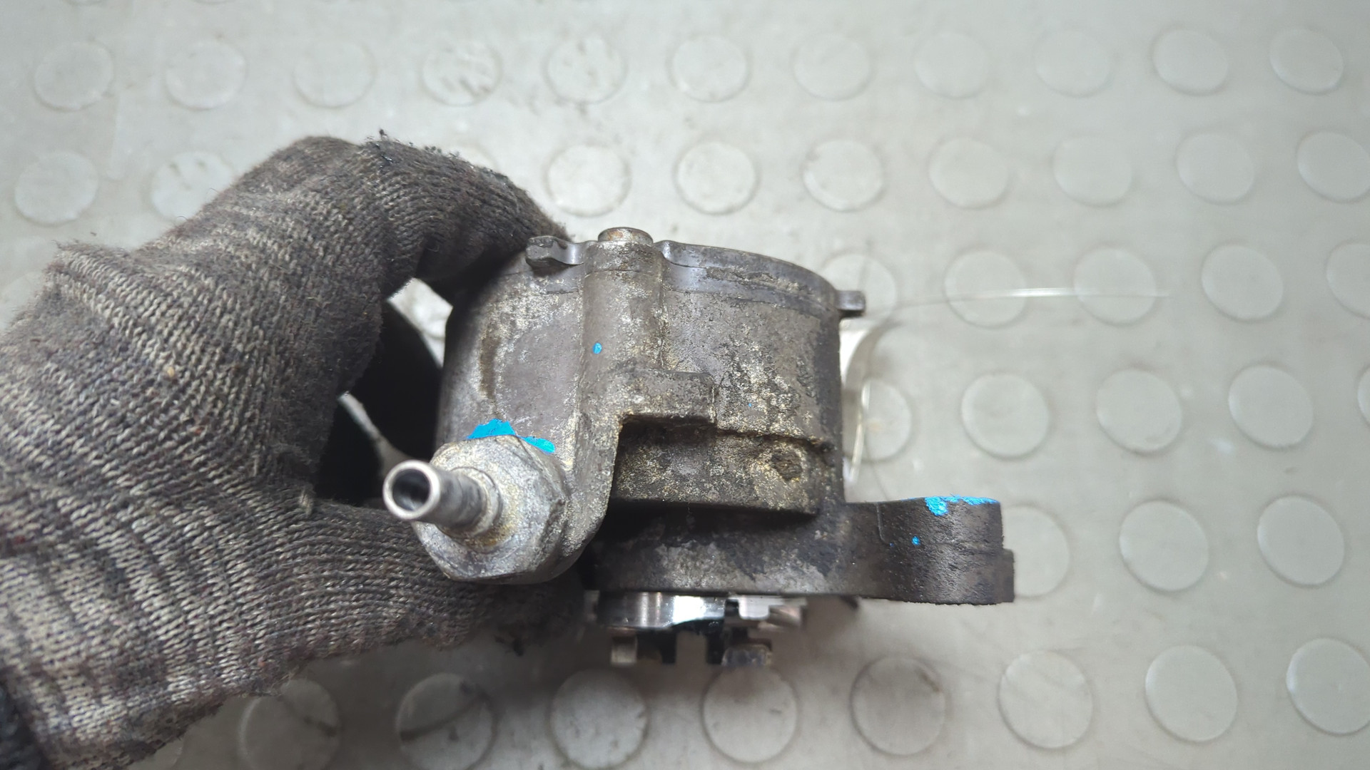 Насос вакуумный