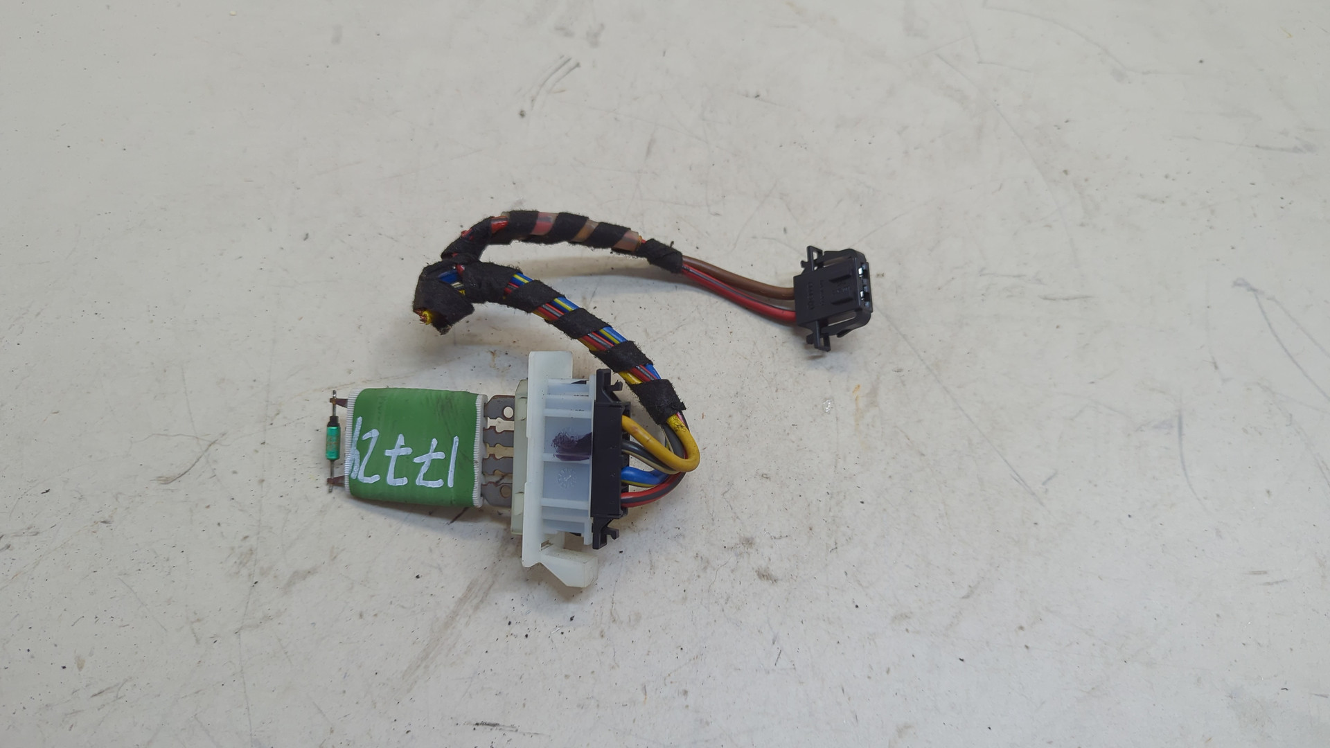 Резистор отопителя