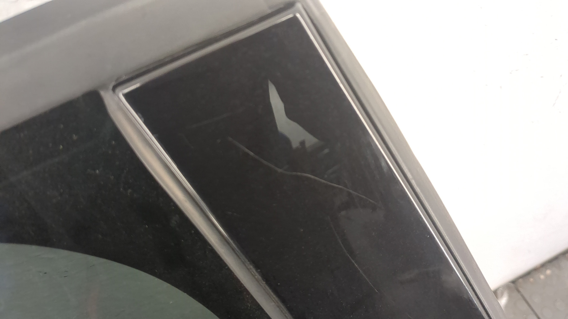 Дверь задняя правая