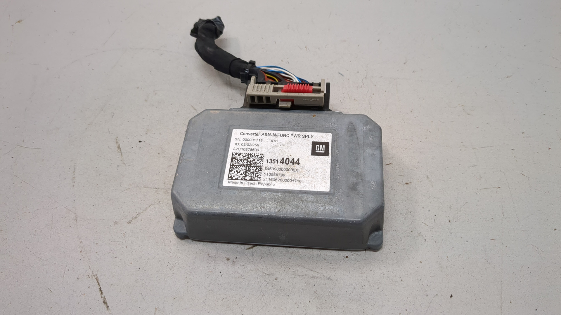 Преобразователь напряжения (адаптер)