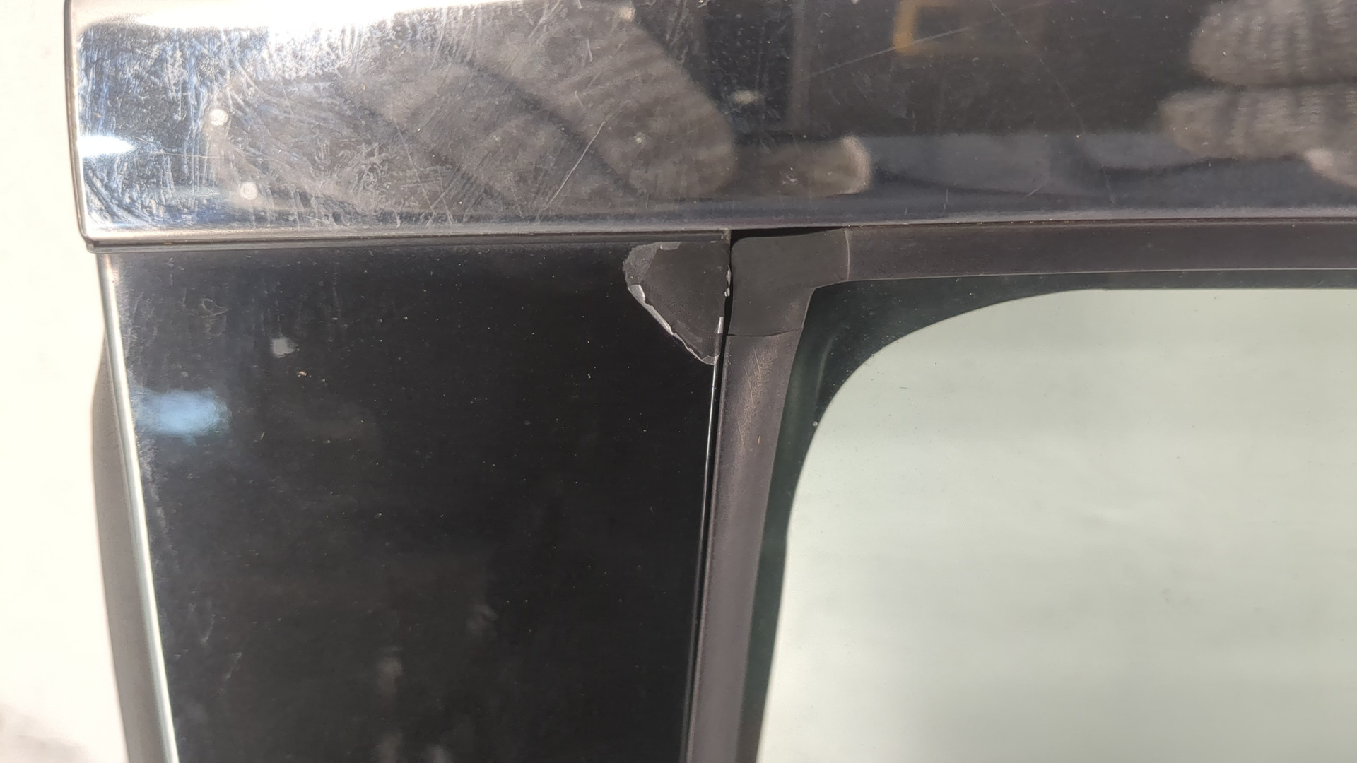 Дверь задняя левая