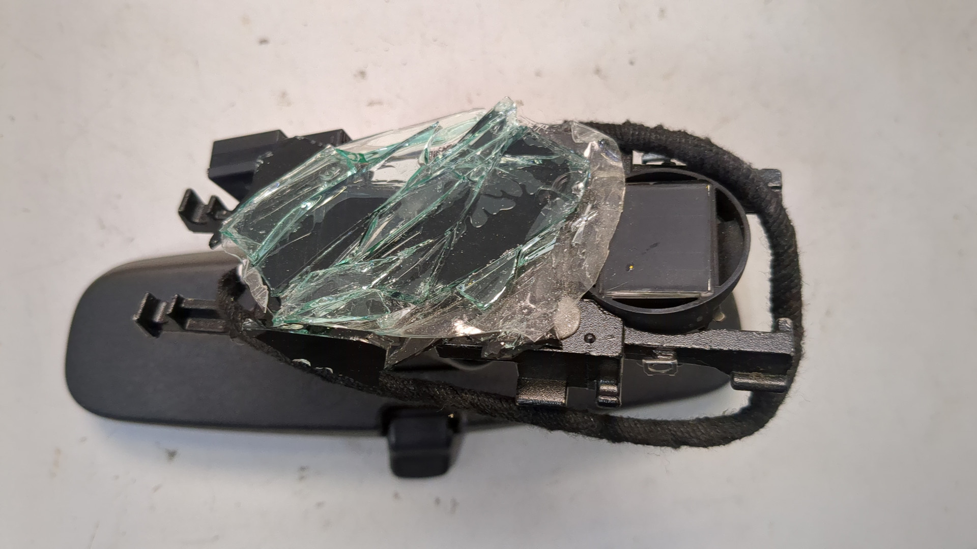 Зеркало заднего вида