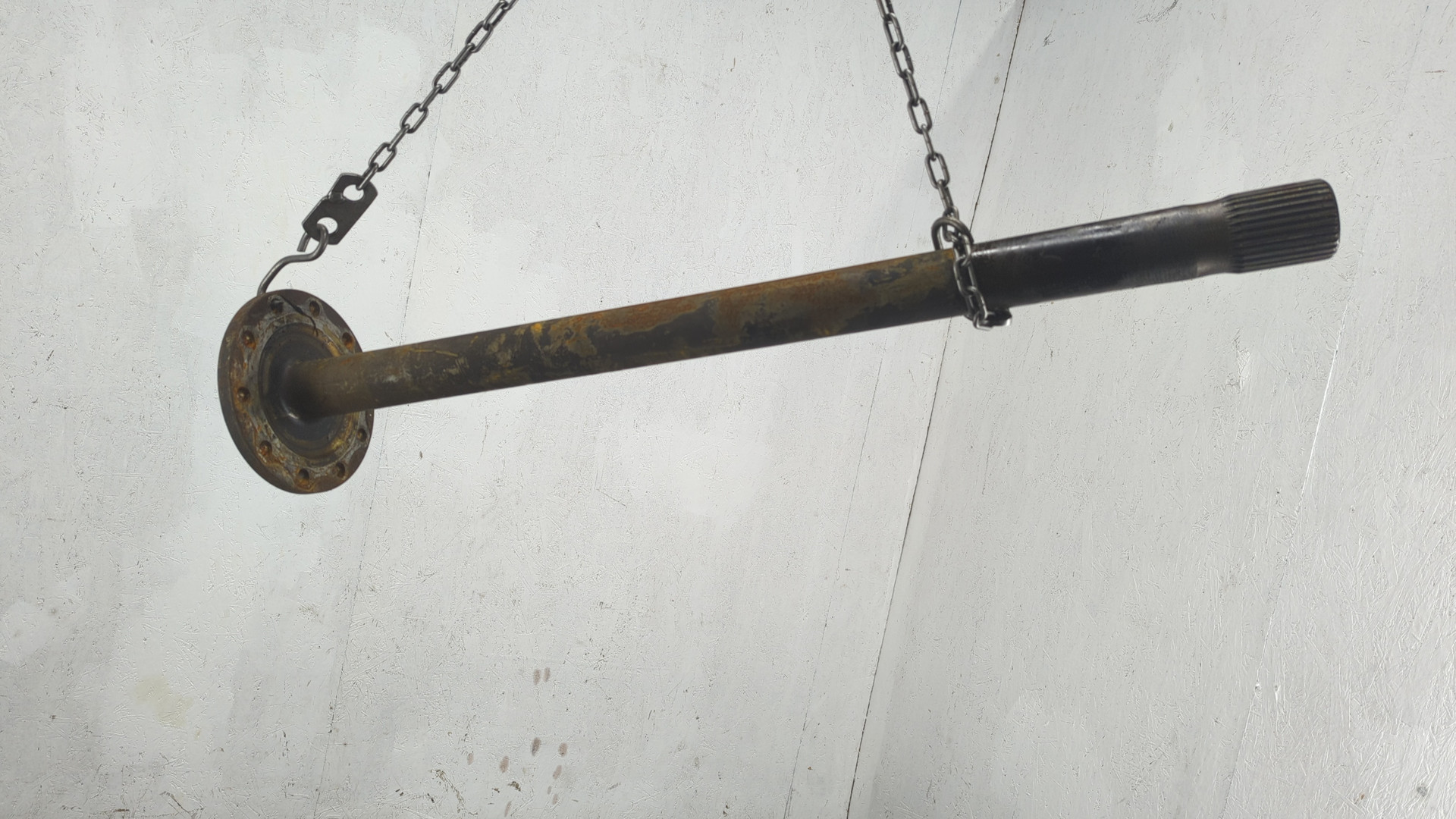 Полуось задняя правая