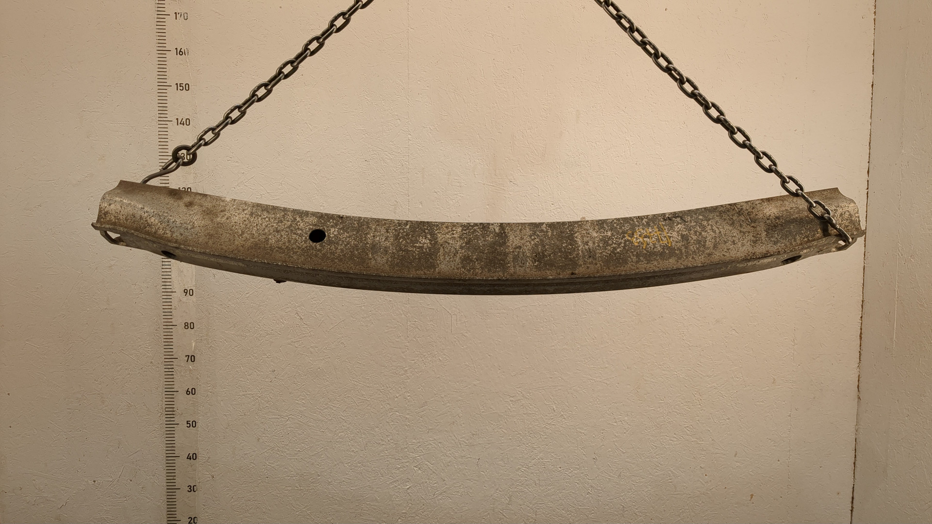 Усилитель заднего бампера