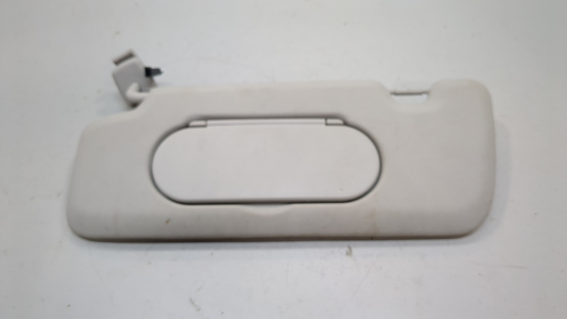 Козырек солнцезащитный