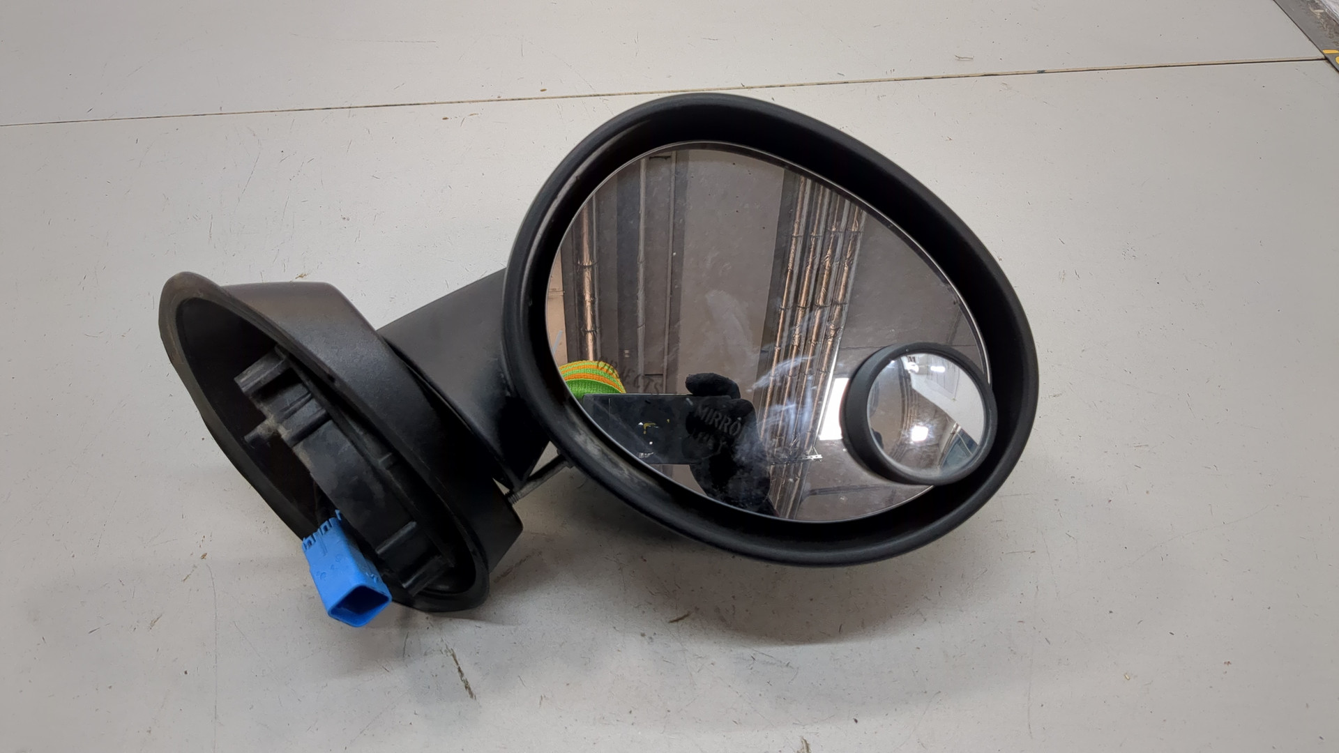 Зеркало правое электрическое