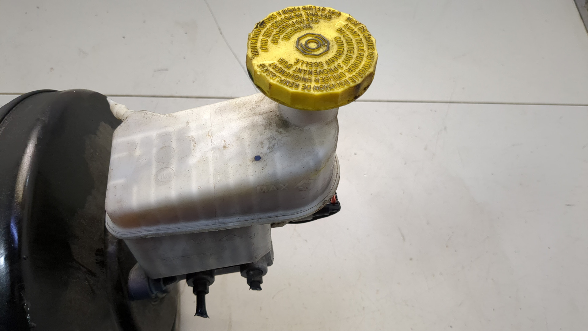 Цилиндр тормозной главный