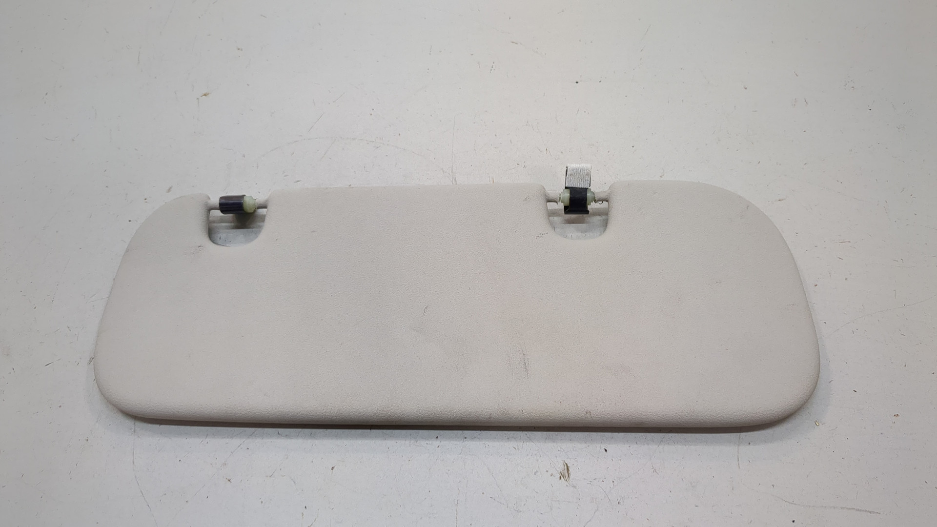 Козырек солнцезащитный