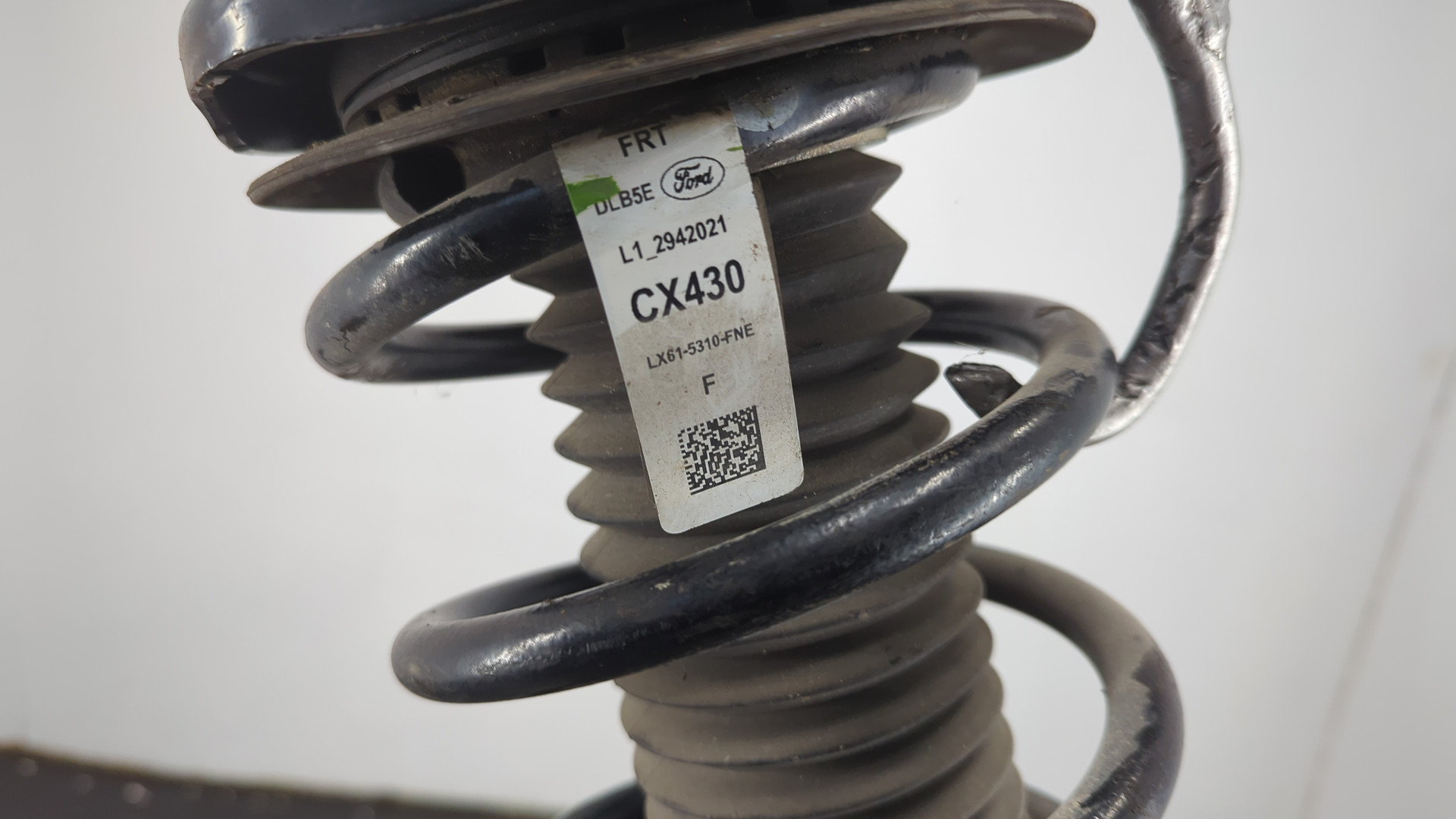 Амортизатор передний правый