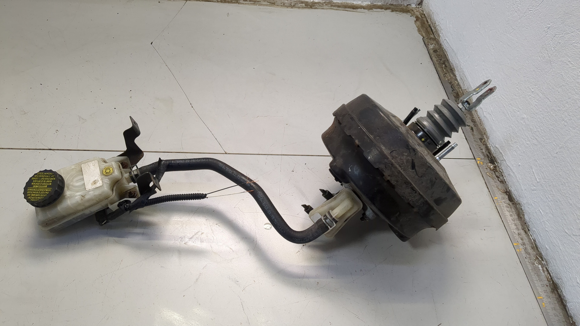 Цилиндр тормозной главный