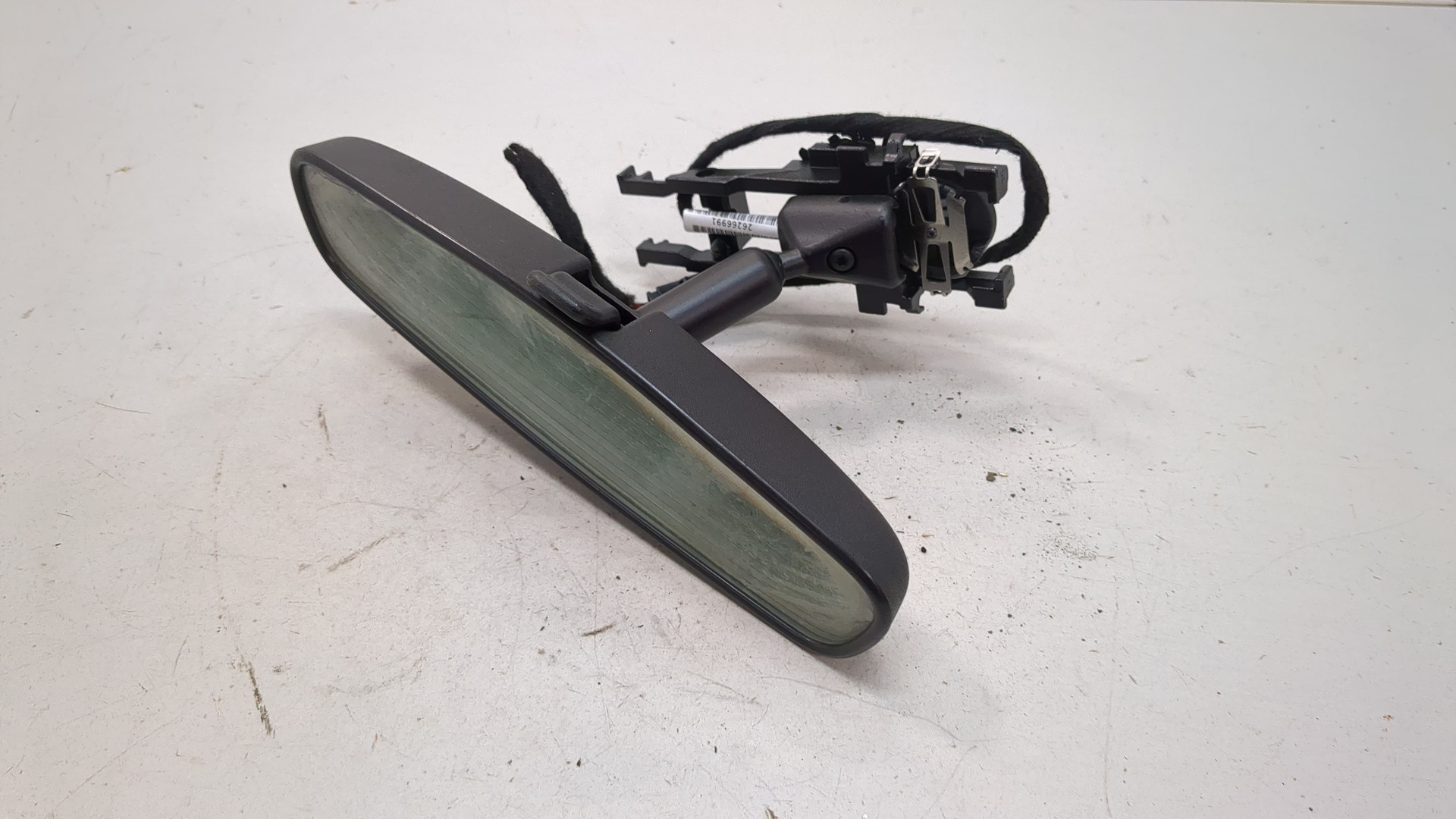 Зеркало заднего вида