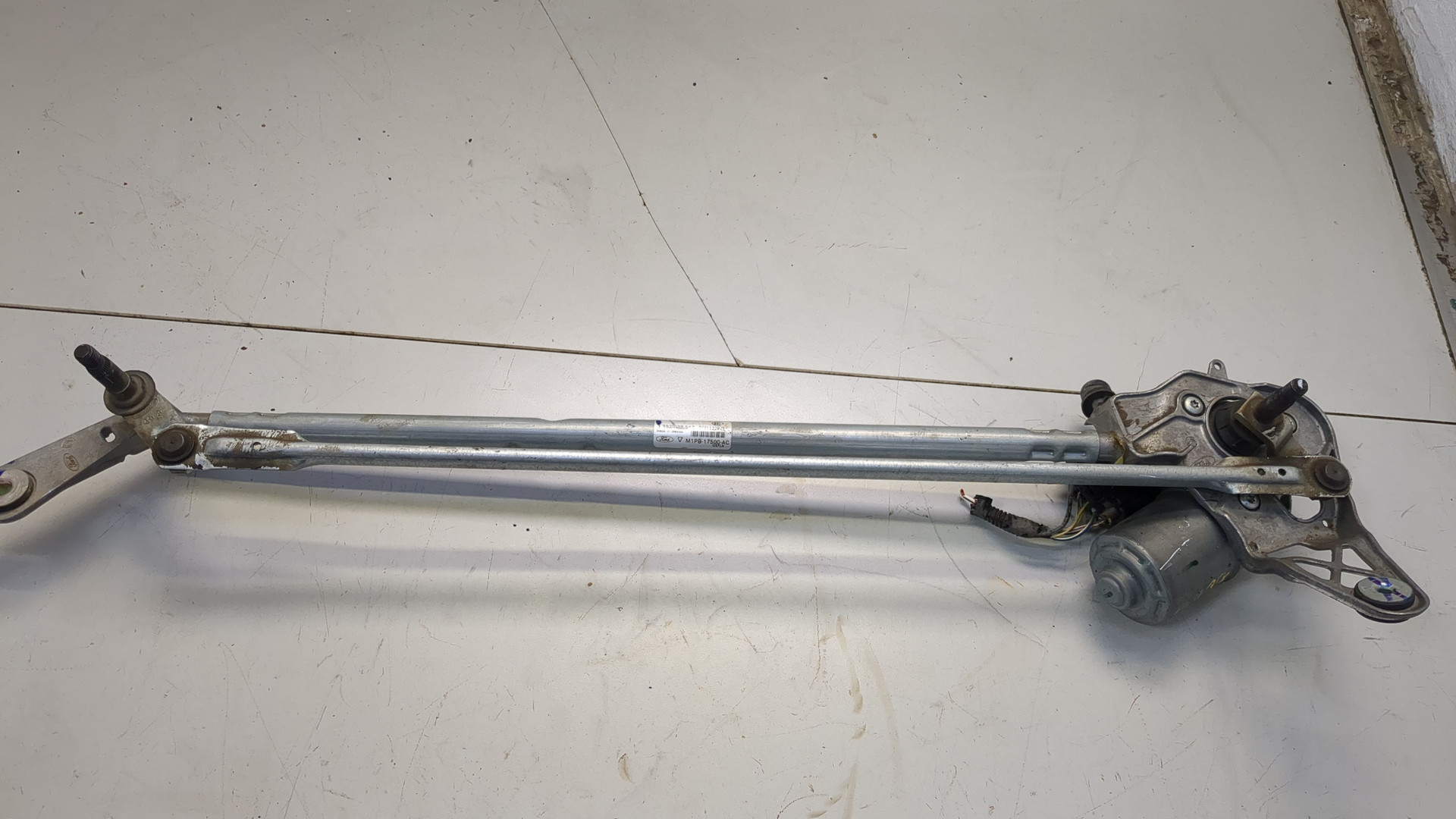 Трапеция стеклоочистителей