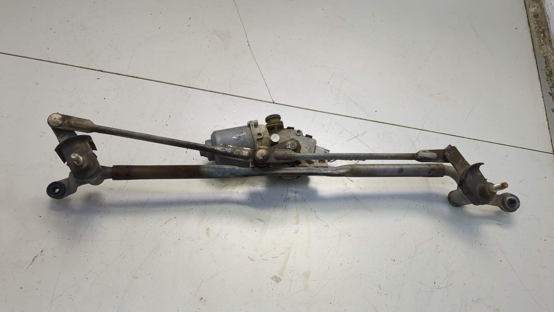 Трапеция стеклоочистителей