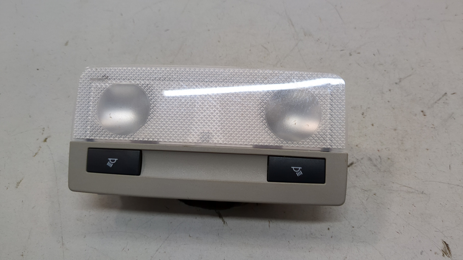 Плафон салонный