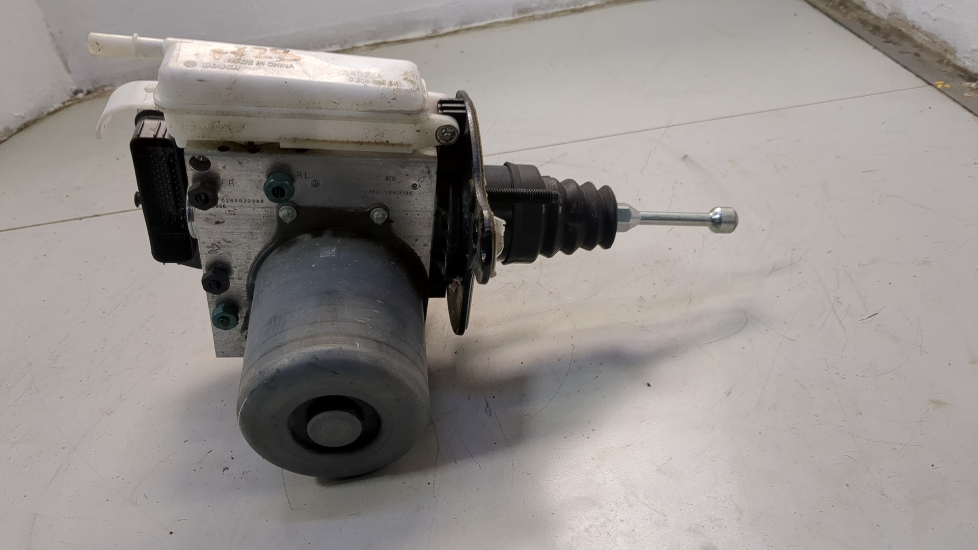 Цилиндр тормозной главный