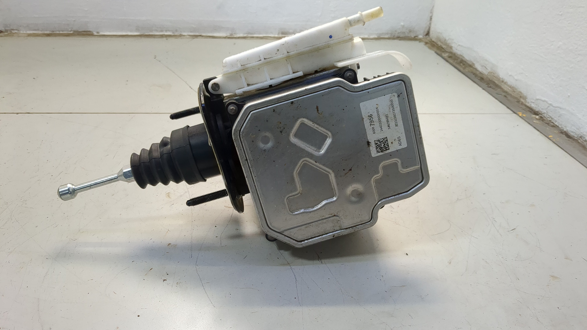 Цилиндр тормозной главный