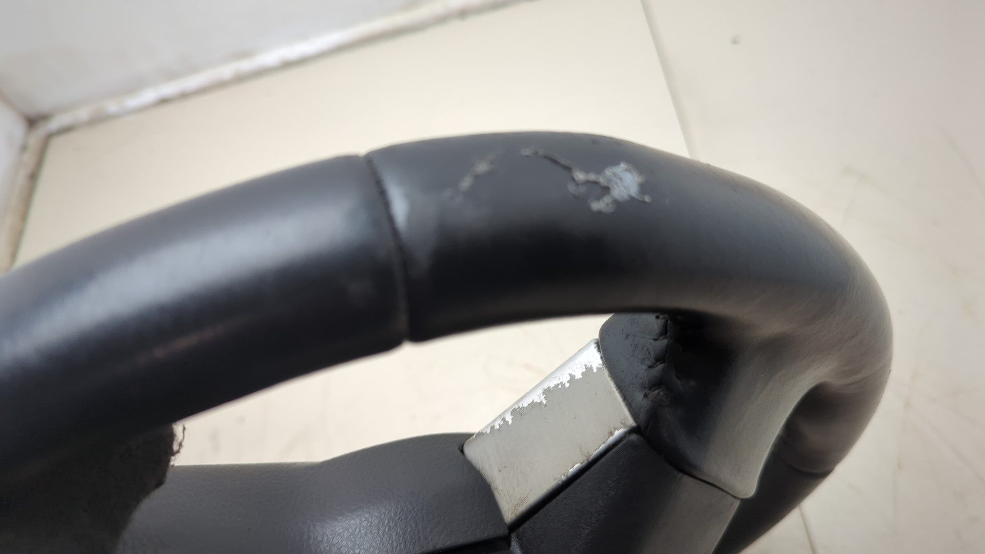 Рулевое колесо (руль)