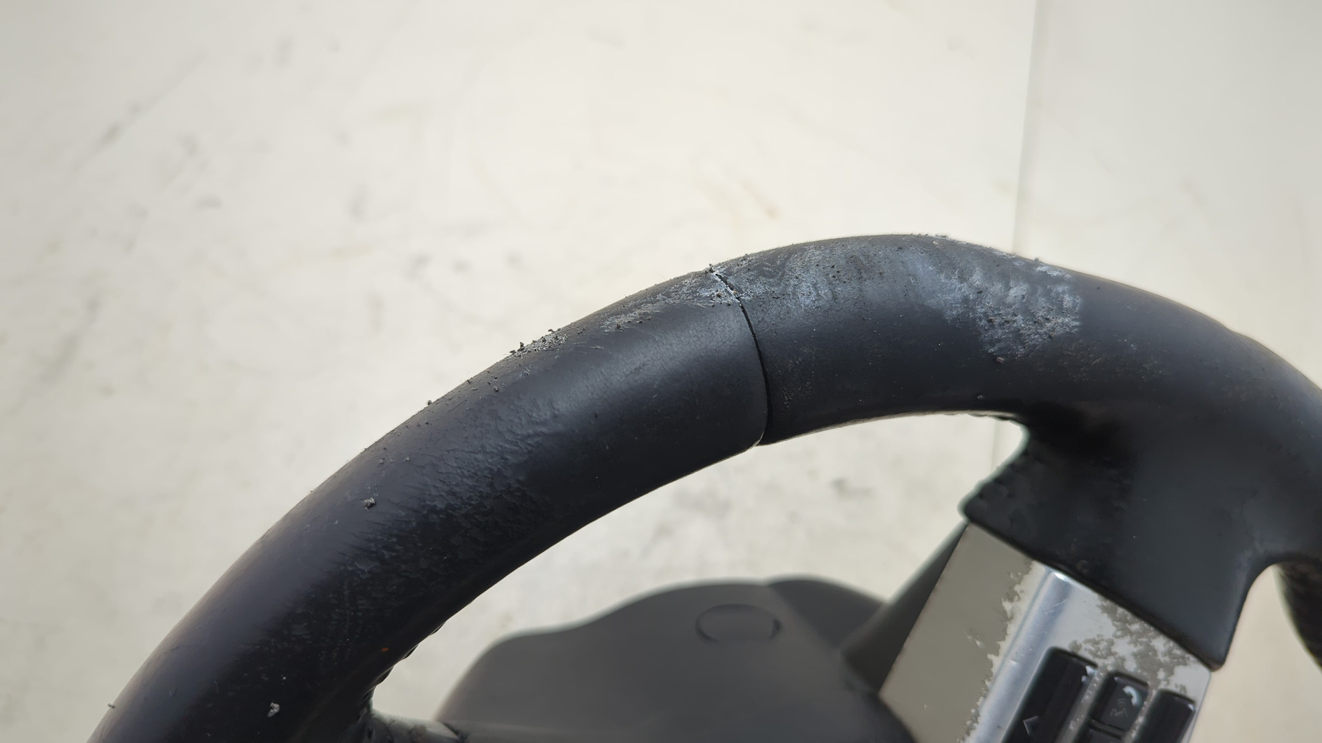 Рулевое колесо (руль)