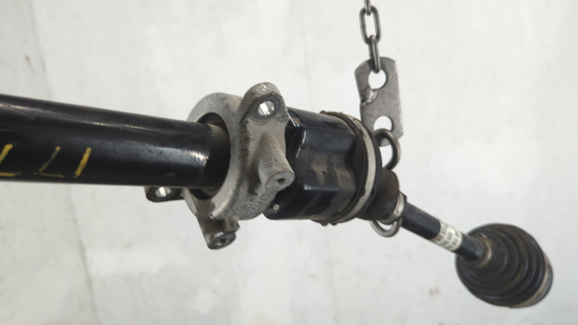 Полуось передняя правая