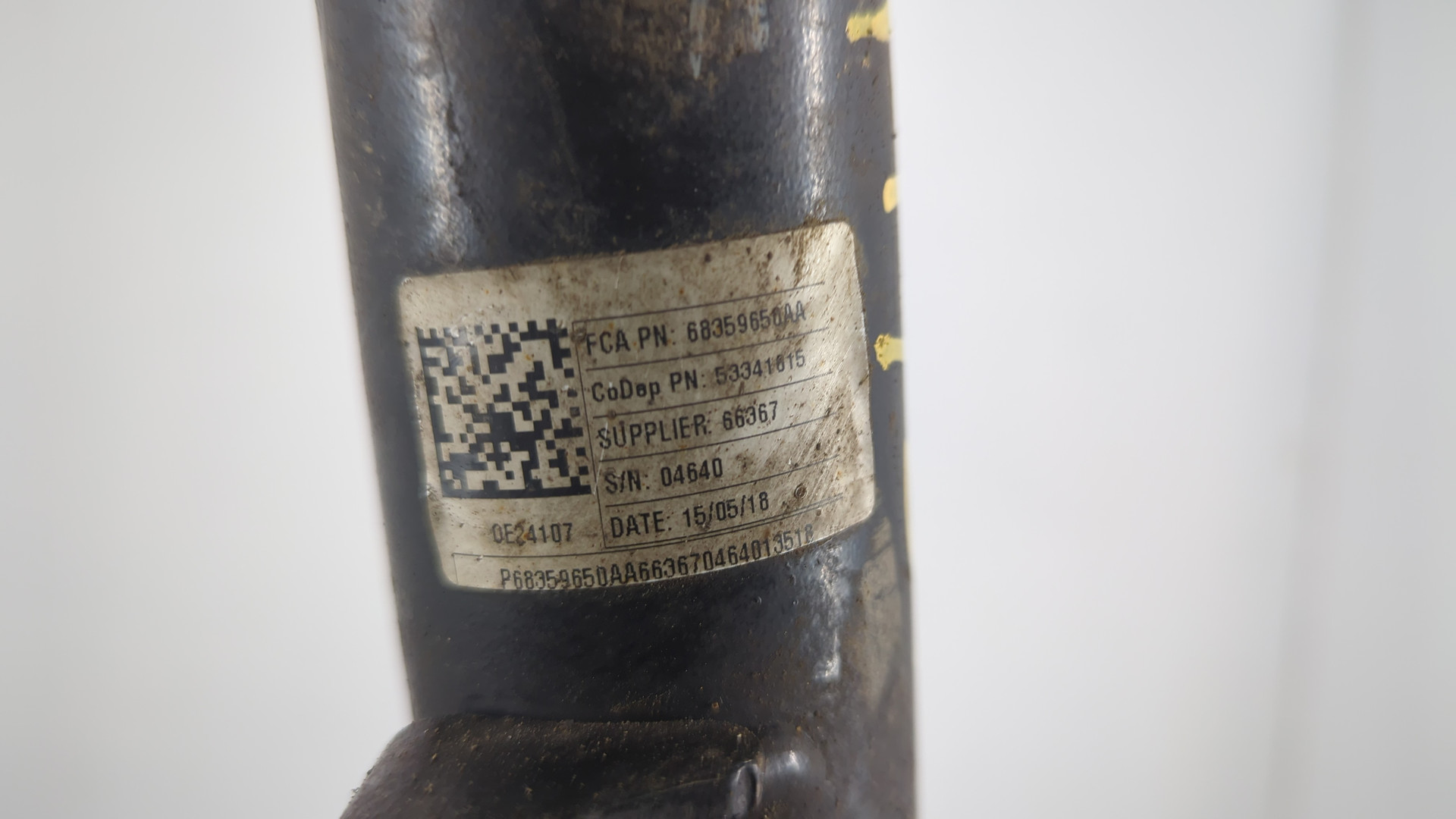 Амортизатор задний правый