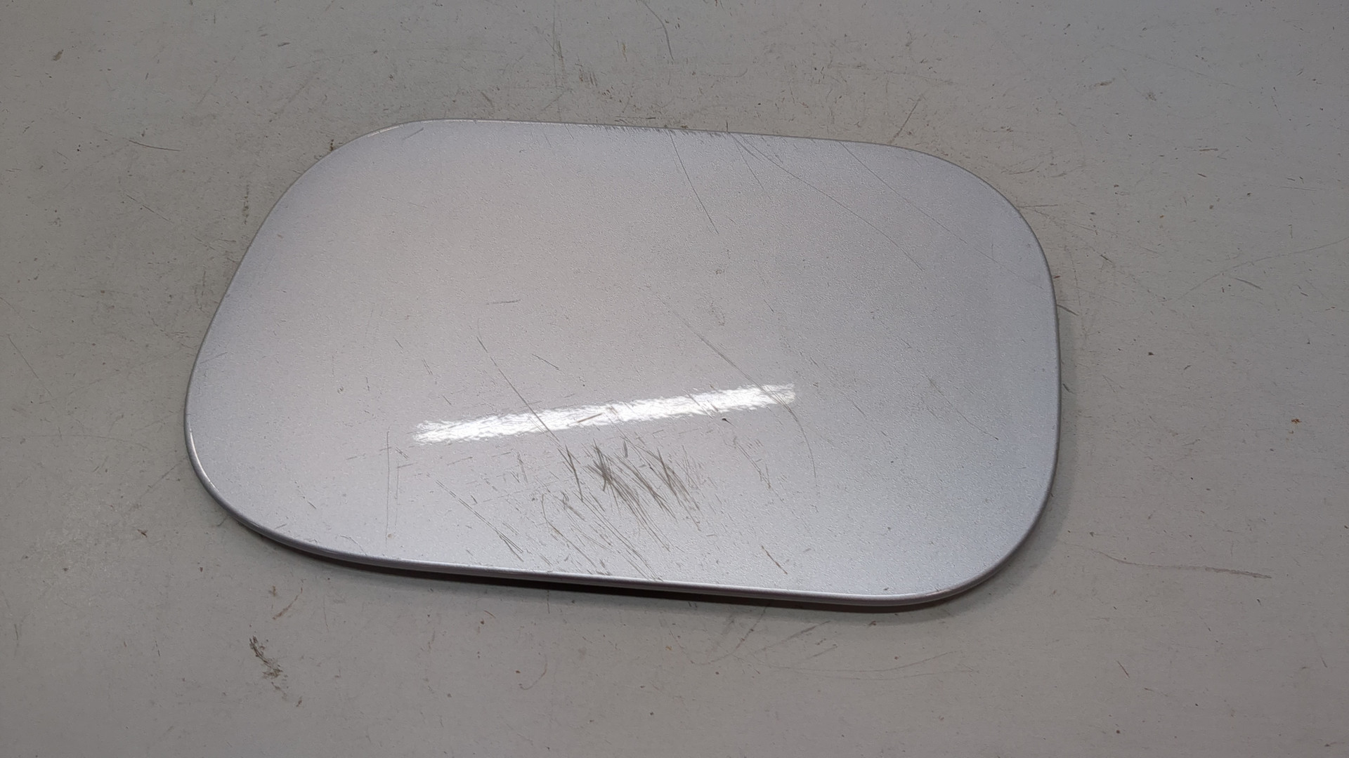 Лючок бензобака