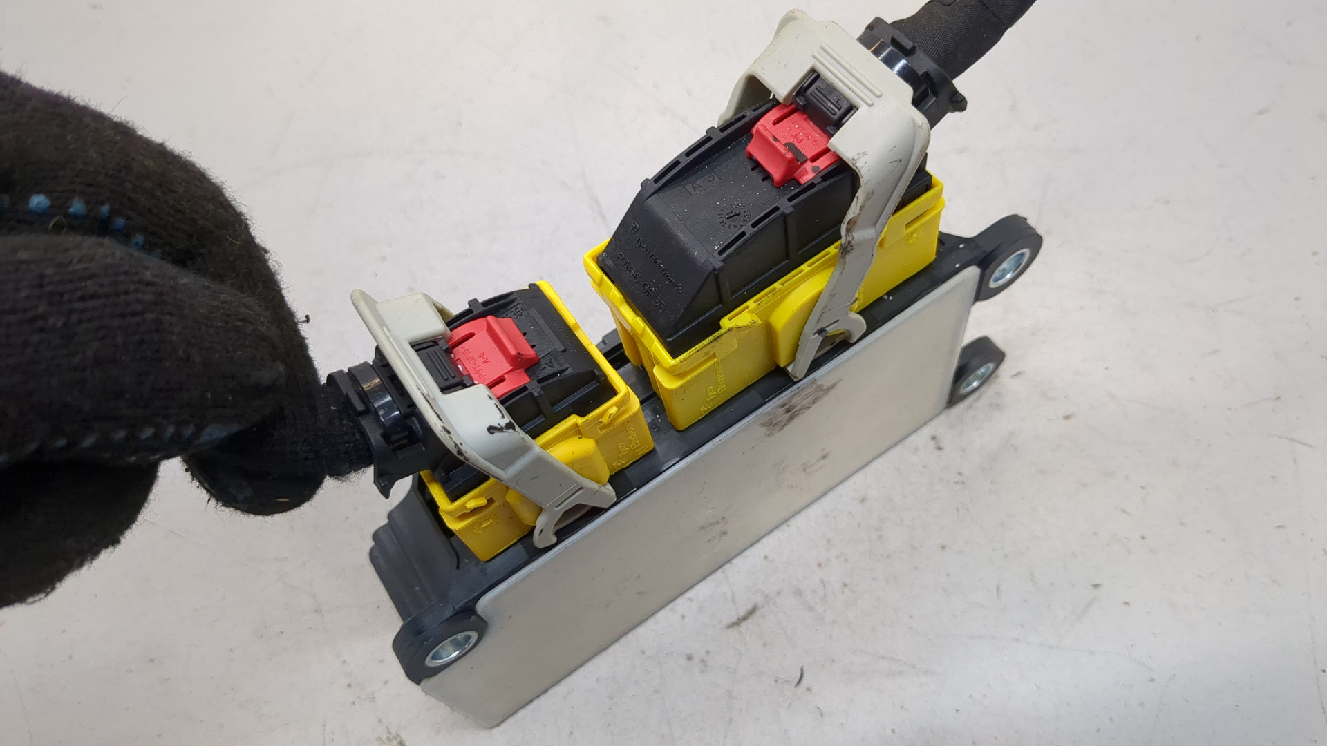 Блок управления подушек безопасности (AIR BAG)