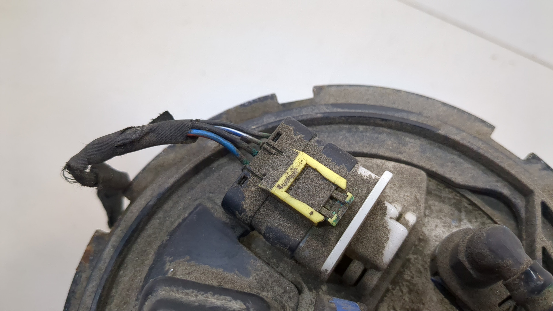 Насос топливный электрический