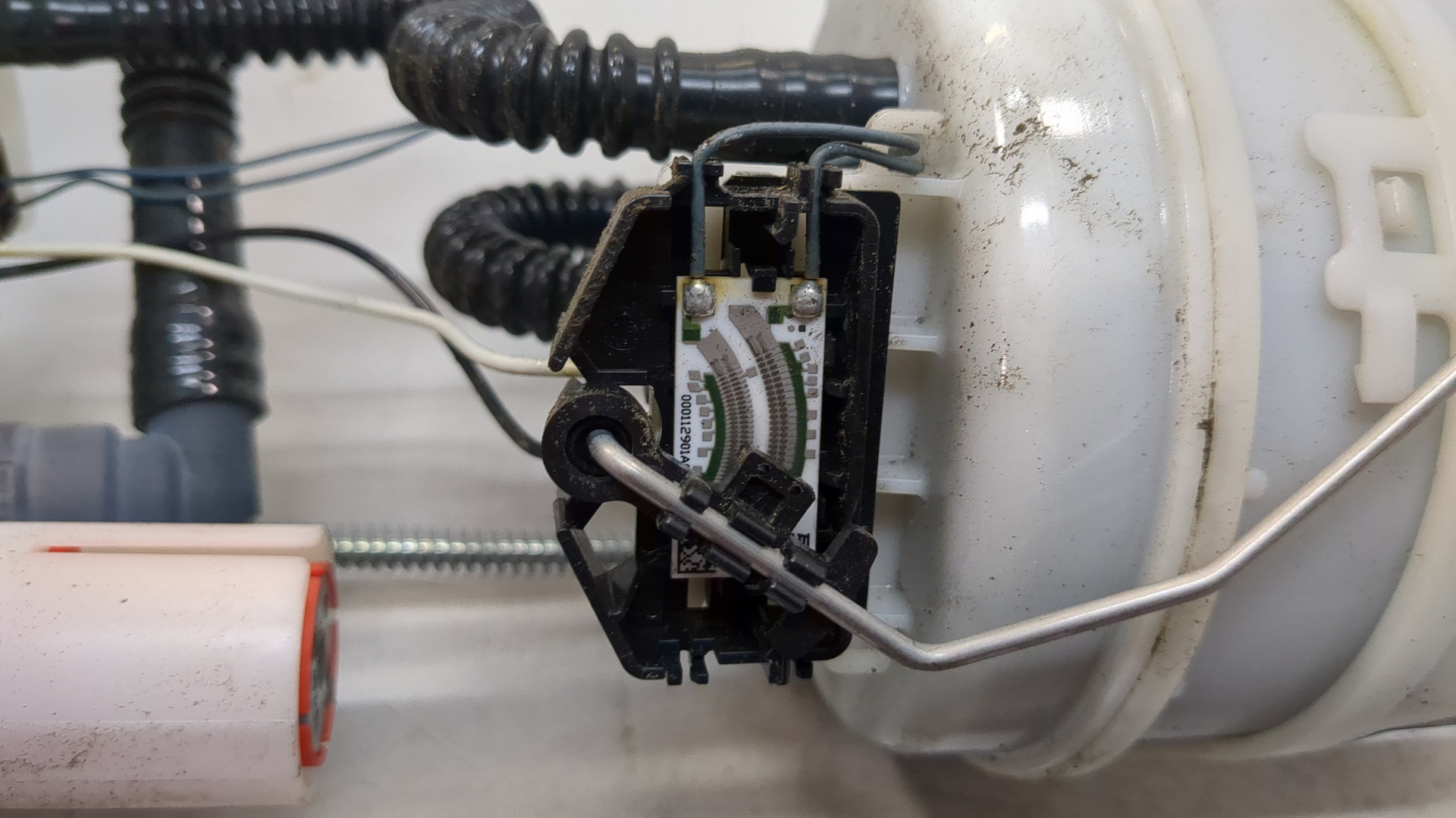 Насос топливный электрический