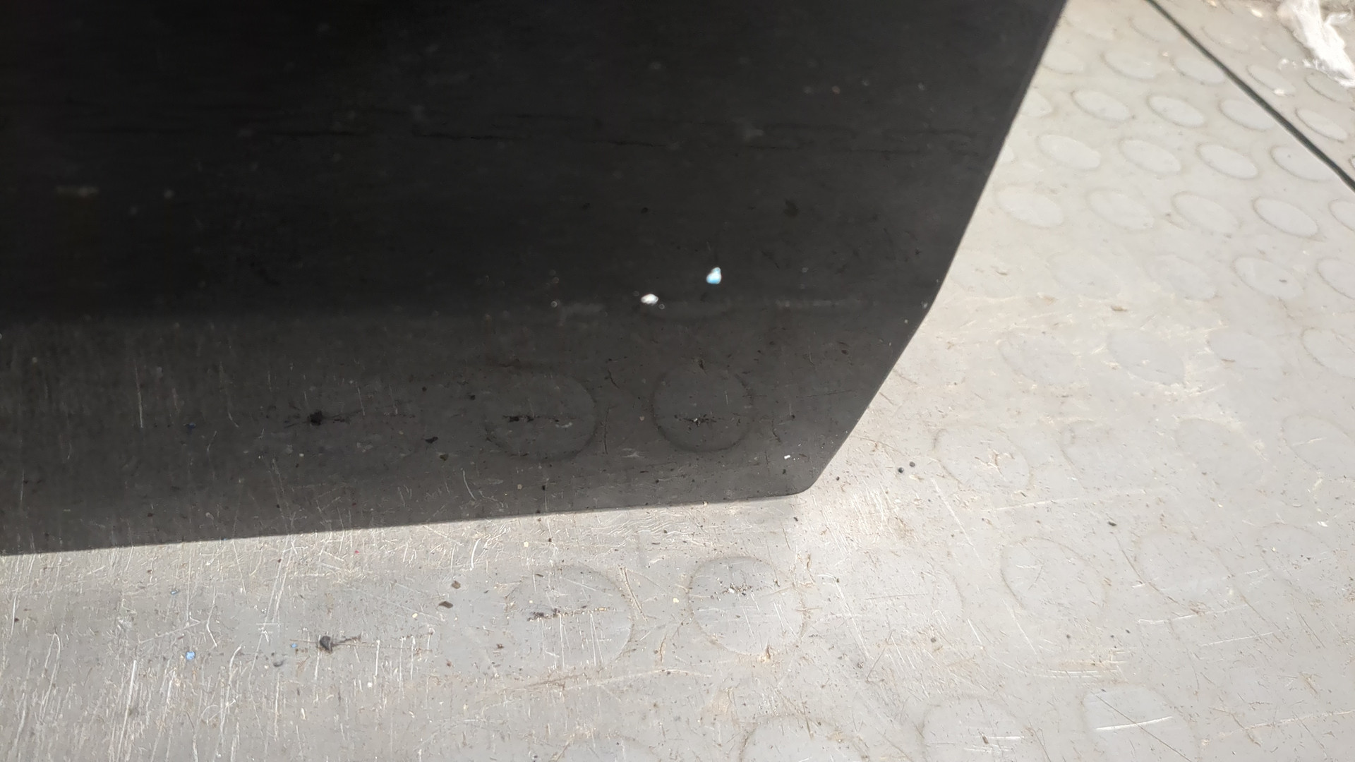 Дверь передняя левая