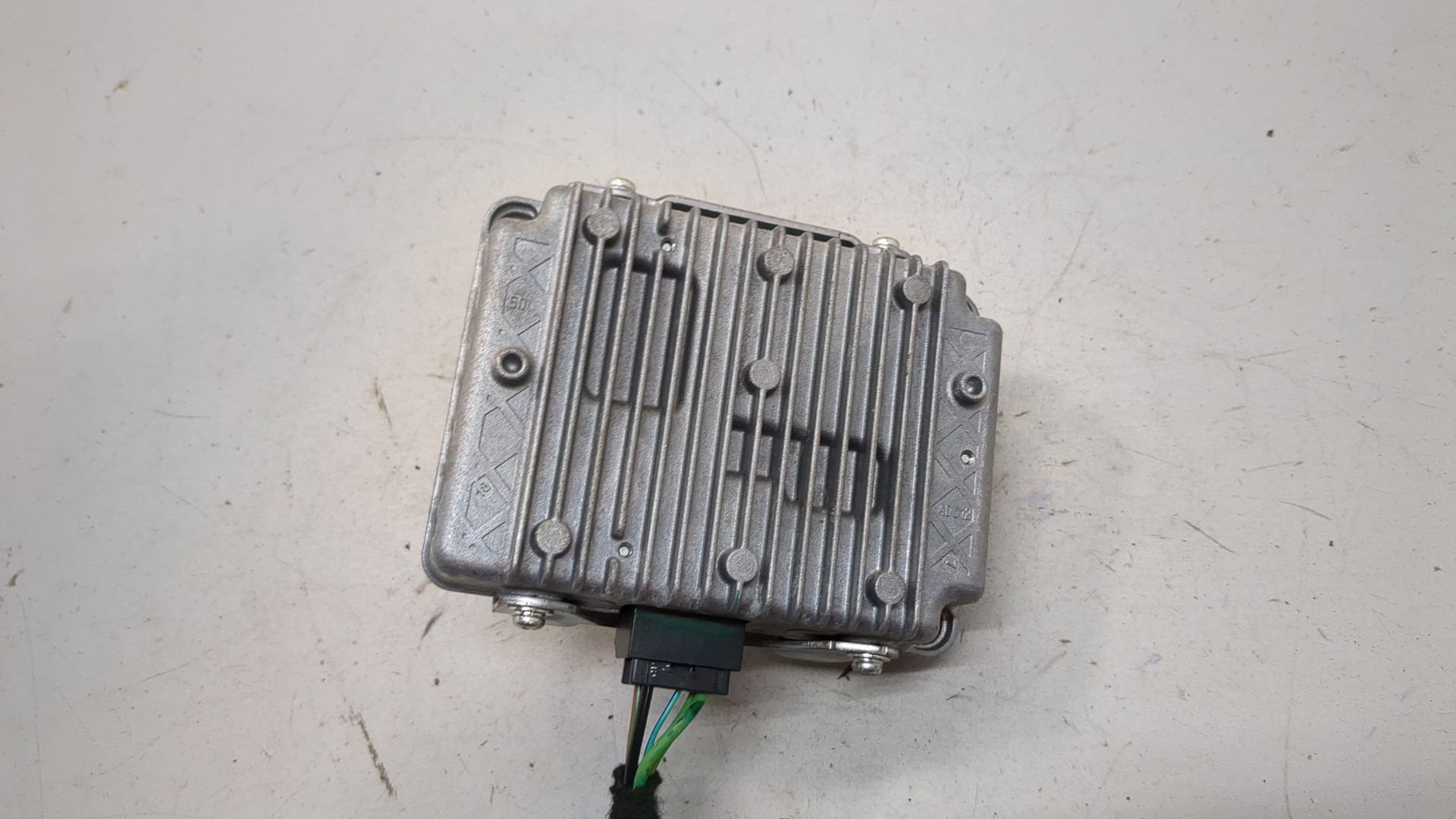 Преобразователь напряжения (адаптер)